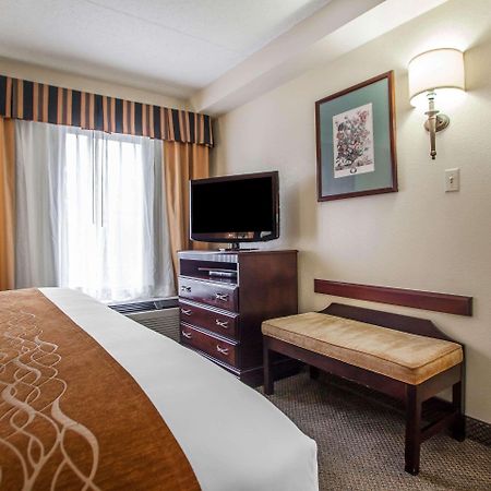 Comfort Inn & Suites Somerset - New Brunswick Экстерьер фото