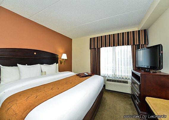 Comfort Inn & Suites Somerset - New Brunswick Экстерьер фото
